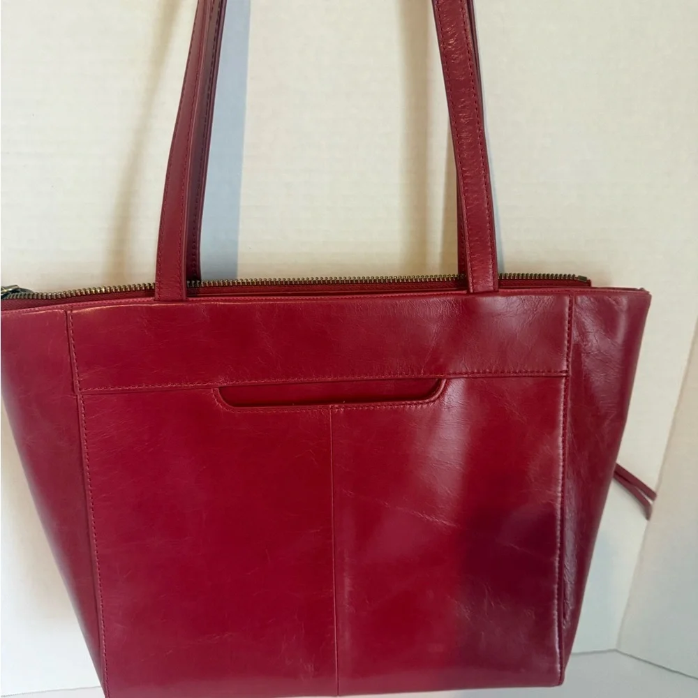 Hobo Cranberry Trapezoid Shoulder Bag w/Zipper Accent Gold Hardware Inner Pocket